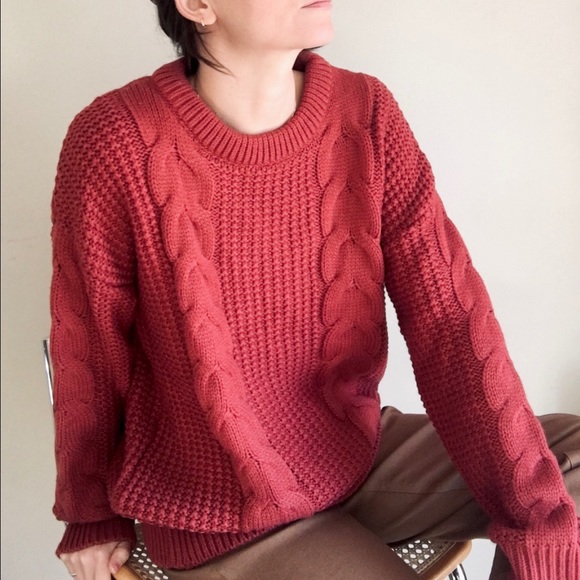 Burgundy oversized cable knit sweater - Picture 11 of 11